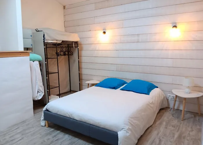 Maison Ardechoise Atypique 펜션 Chomérac