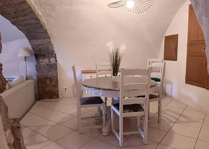 Maison Ardechoise Atypique 펜션 Chomérac
