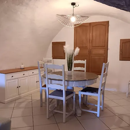 Maison Ardechoise Atypique 別荘 *