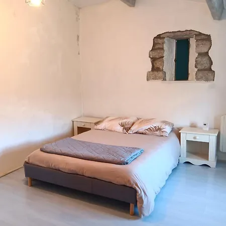 Maison Ardéchoise Atypique Hébergement de vacances *